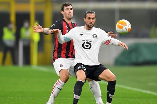 Ibrahimovic lu mờ trước tiền đạo lập hat-trick tại San Siro