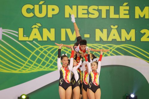 Vì sao nên cho trẻ tập aerobic từ sớm?