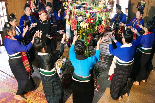 Nghệ thuật xòe Thái: Hồn cốt văn hóa của người Thái ở Tây Bắc