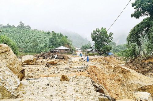 Hỗ trợ kinh phí khắc phục nhà dân bị thiệt hại do thiên tai