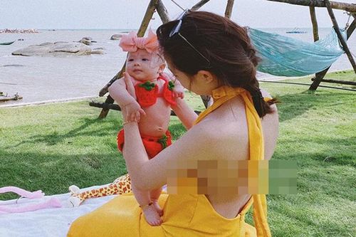 Cô giáo mầm non diện váy lộ 'vùng nhạy cảm' khiến CĐM hết hồn
