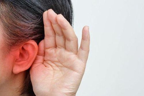 Phục hồi thính giác cho bé gái bị ăn mòn xương tai