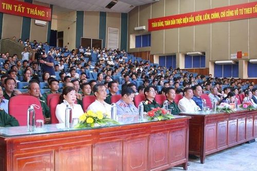 Đắk Lắk hưởng ứng Ngày Pháp luật Việt Nam 9/11