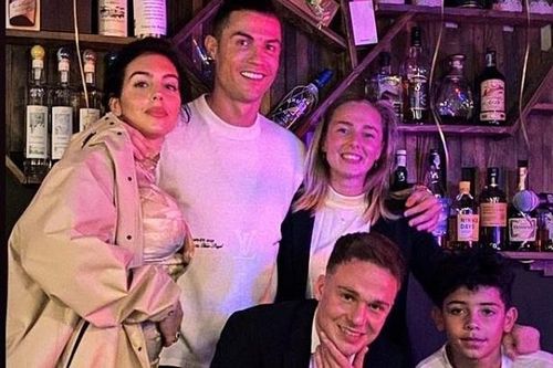 Siêu sao Ronaldo để lại ấn tượng cho NHM