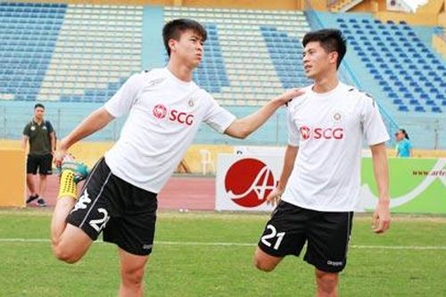 CLB Hà Nội đón tin vui từ bộ đôi Đình Trọng - Duy Mạnh