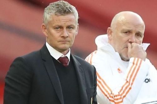 Solskjaer thái độ lạ trên sân tập, như sắp rời MU