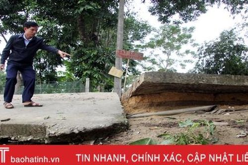 Sạt lở bờ sông uy hiếp khu dân cư ở huyện miền núi Hà Tĩnh