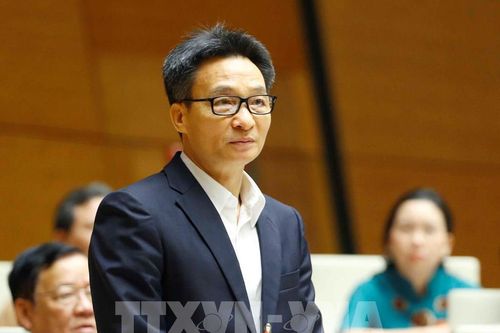 Phó Thủ tướng Vũ Đức Đam: Căn cơ phòng dịch và chung sống an toàn với dịch COVID-19