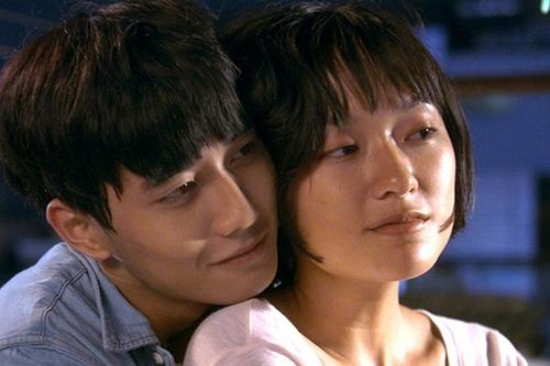 'Sài Gòn trong cơn mưa': Khi Avin Lu và Hồ Thu Anh đắm chìm trong những cơn mưa tuổi trẻ