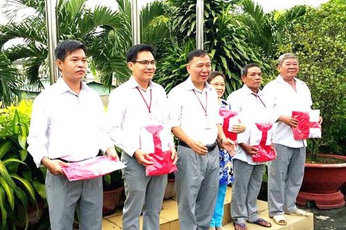 Những món quà sinh nhật ý nghĩa dành cho người lao động