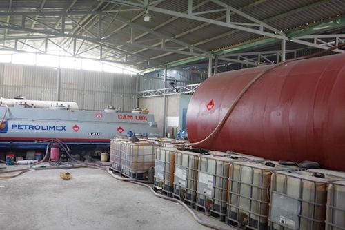 Đường dây sản xuất xăng giả tại Bà Rịa-Vũng Tàu bị triệt phá thế nào?