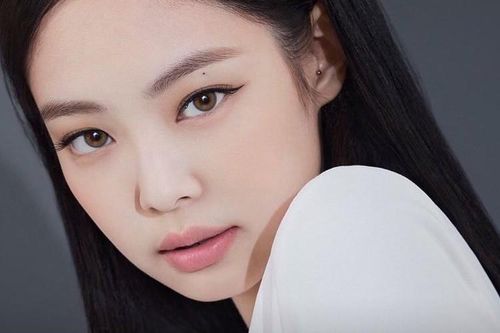 Jennie đúng là 'thánh nhọ' mới của K-Pop: Bị ném đá dữ dội vì chính giấc mơ của mình