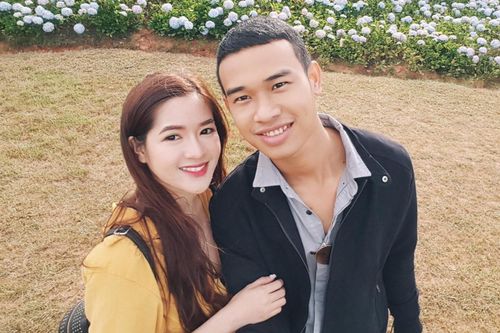 Nên duyên vợ chồng từ lần nắm tay hồi mẫu giáo