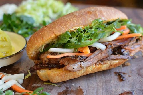 Làm bánh mì thịt nướng như ngoài tiệm