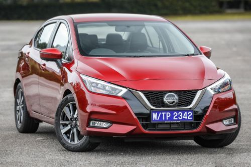Chi tiết Nissan Almera VLT 1.0 turbo tại Malaysia