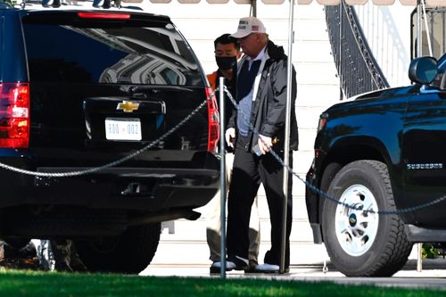 Tổng thống Trump đi đánh golf và tweet 'Tôi đã thắng'