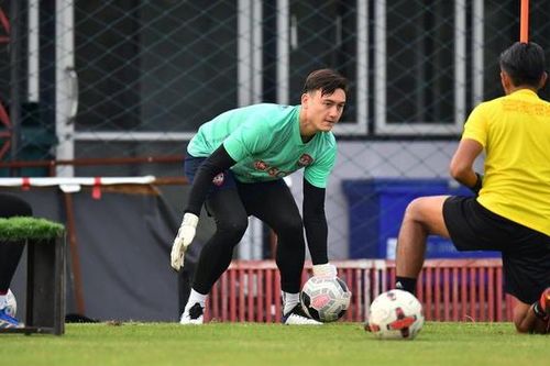 Vướng lịch Thai League, Văn Lâm không đấu tuyển Thái Lan