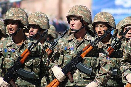 Đẳng cấp: Lính Armenia thiện xạ, bắn hạ UAV Azerbaijan bằng súng AK-74
