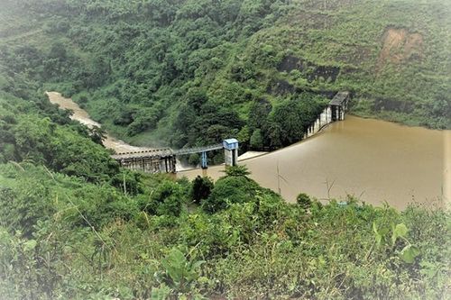 Cảnh báo nguy hiểm trước nhiều vết nứt, sạt lở gần thủy điện ở Đắk Nông
