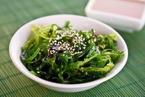 Rong biển có tác dụng và gây hại đối với sức khỏe con người như thế nào?