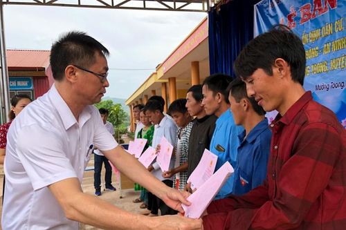 Giúp đồng bào ổn cư trên vùng đất mới