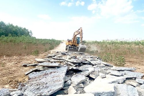 Vẫn lén lút phân lô bán nền đất không hợp pháp