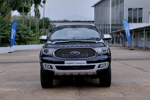 Ford Everest 2021 nâng cấp bất ngờ ra mắt