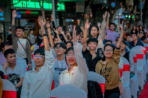 Minigame có thưởng của Chương trình 'Hỗ trợ kết nối thực phẩm an toàn ngành Công Thương' thu hút người dân Thủ đô