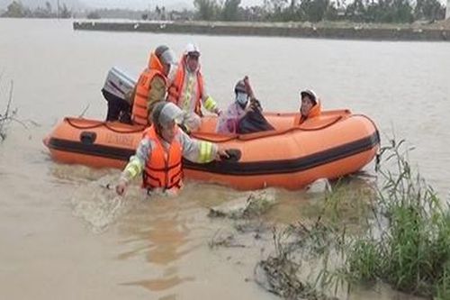 Kịp thời di dời dân ra khỏi vùng nguy cơ sạt lở