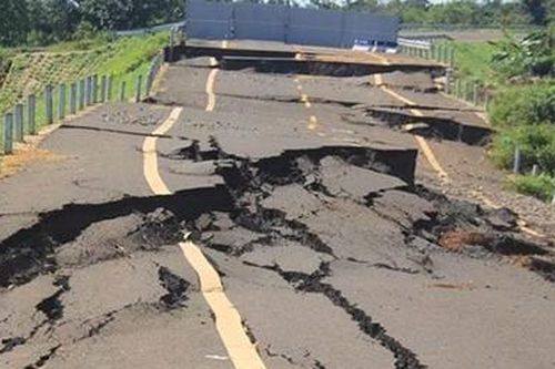 Khởi tố vụ đường tránh 250 tỷ vừa hoàn thành đã nứt toác