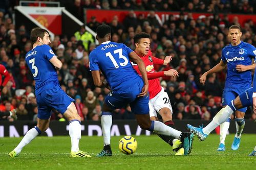 Everton vs Man Utd: Cơ hội cuối cho HLV Solskjaer