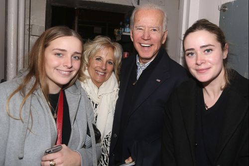 Tài sản của vợ con ông Joe Biden