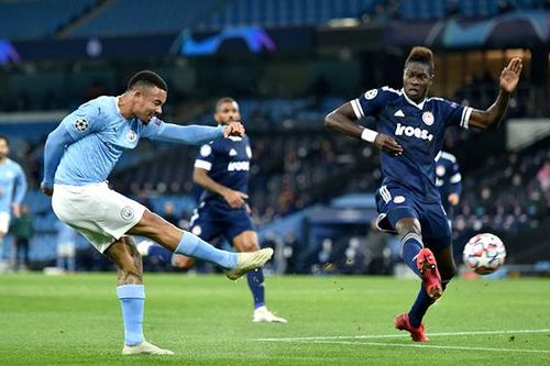 Trực tiếp bóng đá Man City vs Liverpool: Xong Champions League, hướng về đại chiến