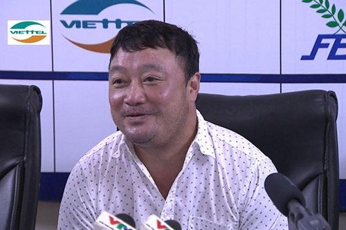 HLV Trương Việt Hoàng không dám xem trận đấu đến phút cuối
