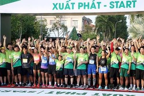Khai mạc giải chạy quốc tế Mekong Delta Marathon Hậu Giang 2020
