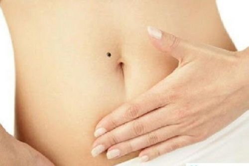 Nốt ruồi ở rốn 'đoán' vận mệnh tương lai 'chuẩn chỉ'