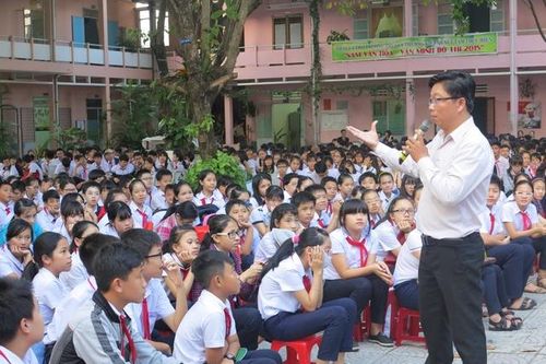 Bạo lực học đường: Hiểu đúng mới có thể đồng hành cùng học sinh