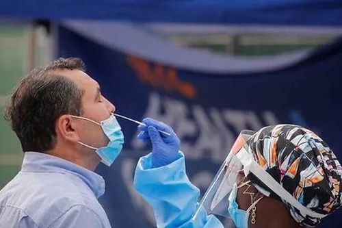Số ca mắc Covid-19 toàn cầu vượt 50 triệu, hơn 7.000 ca tử vong/ngày