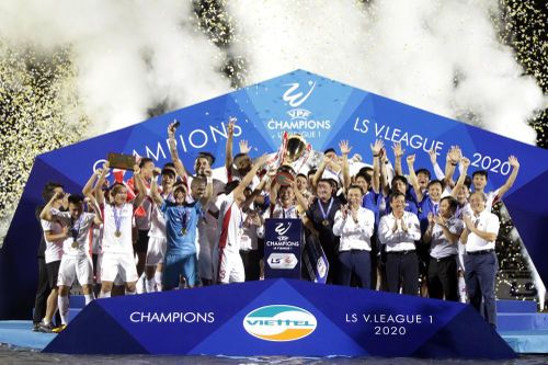 Viettel vô địch V-League 2020 bằng chất thép nơi hàng phòng ngự