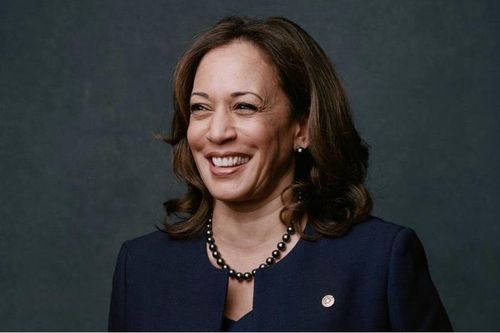 Phó tổng thống đắc cử Kamala Harris được gọi là 'người phá vỡ rào cản'