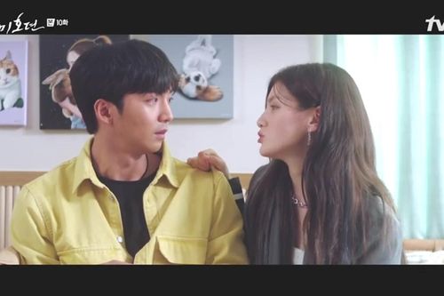 Tale of the Nine-Tailed tập 10: Quên cuộc chiến Imoogi-gumiho đi, Yu Ri rủ Shin Joo 'lên giường'