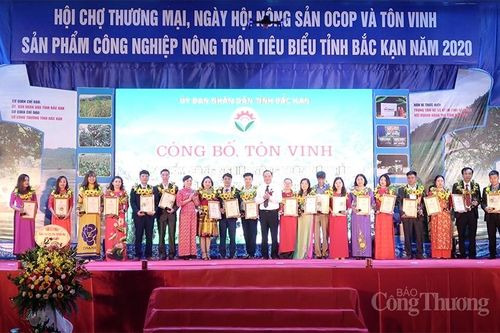 Mở rộng thị trường qua Hội chợ thương mại, ngày hội nông sản OCOP
