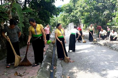 Xây dựng tuyến đường phụ nữ tự quản