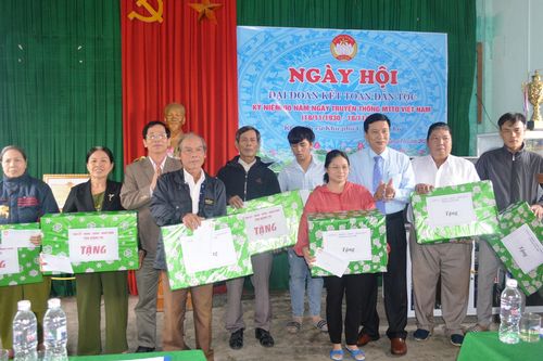 Ngày hội đại đoàn kết dân tộc ở Khu phố 1, thị trấn Cam Lộ