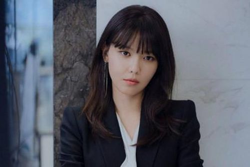Soo Young (SNSD) hóa CEO quyền lực, theo đuổi trai trẻ Kang Tae Oh trong phim mới 'Run On'