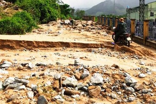 Bình Định: Sạt lở do bão, Thủy điện Vĩnh Sơn 5 tạm dừng hoạt động