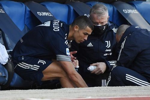 Ronaldo dính chấn thương