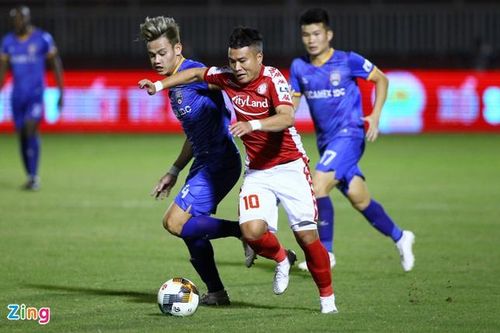 Phi Sơn chia tay CLB TP.HCM để về CLB Hà Tĩnh