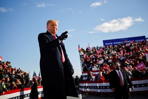 Tổng thống Trump muốn tiếp tục vận động dù thất bại bầu cử