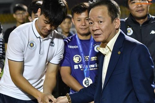 Hà Nội FC vuột ngôi vương V-League 2020, cổ động viên khóc nức nở